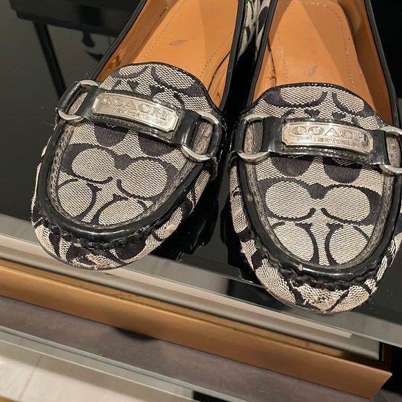 Coach Felisha Signature Jacquard Loafers 6.5 AND FREE COACH WALLET TOO!! - Picture 2 of 7